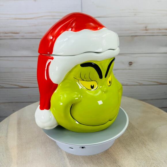 Dr. Seuss The Grinch 65th Anniversary Ceramic Cookie Jar 9” Santa Hat NEW - Picture 11 of 13